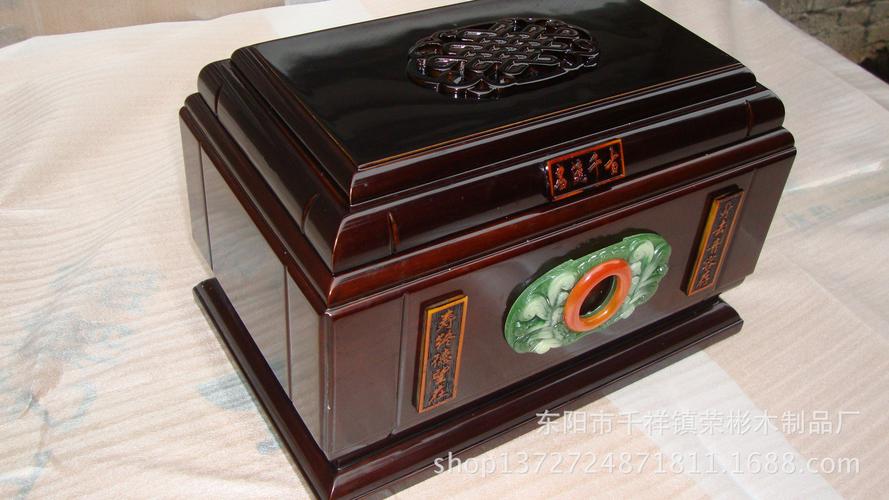 东阳红木骨灰盒价格探析 金华殡葬用品中的世纪木艺传承
